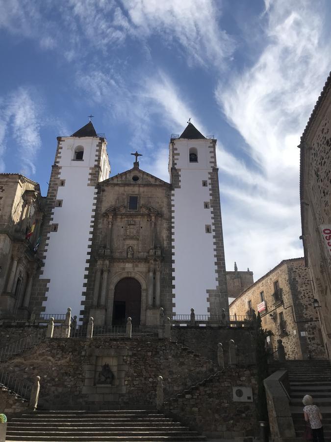 Serendipia Caceres Bagian luar foto
